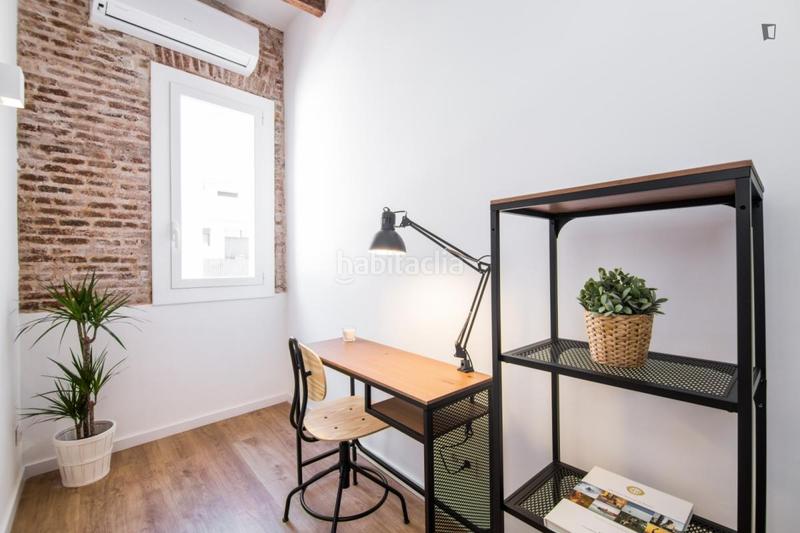 Foto b58e63fe-221f-416e-b251-5fab9770239b. Rent apartment with heating in El Clot Barcelona