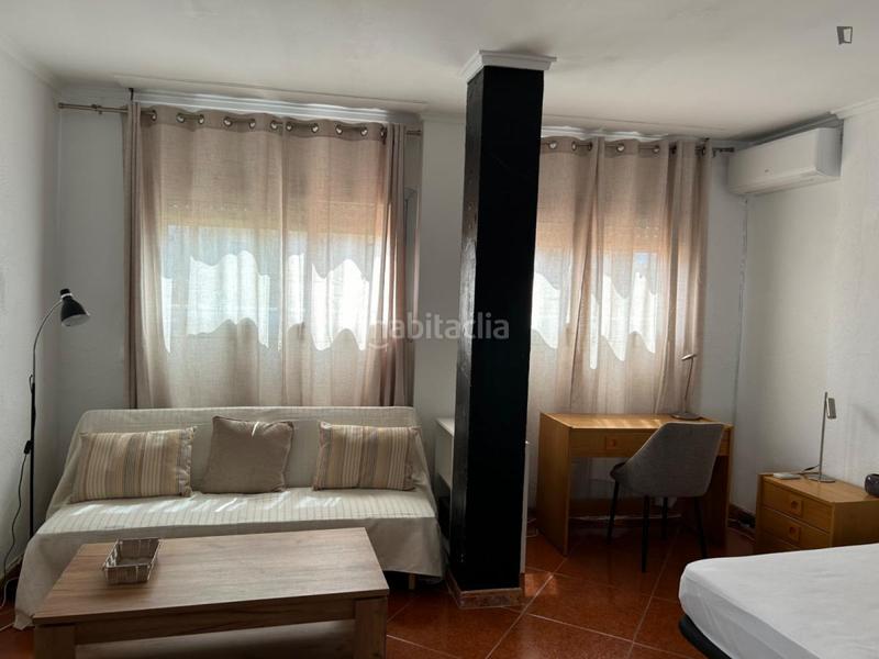 Foto 4a6c898c-cafb-48a3-a8ae-e388b9523eda. Location studio dans Sant Francesc Valencia