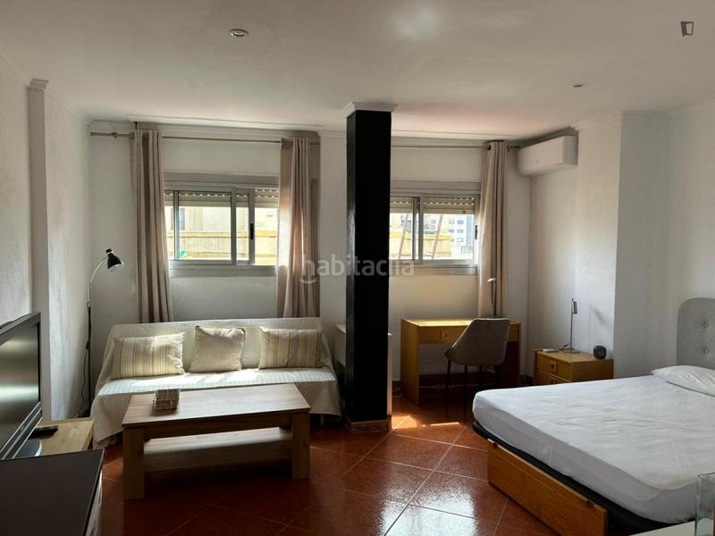 Foto 865f1845-e9a9-49d6-8356-66a18a71cfd4. Location studio dans Sant Francesc Valencia