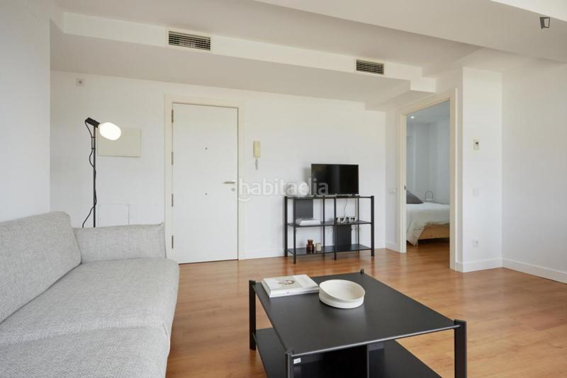 Foto ad03b710-da8b-40f0-ba96-fee477d5dd03. Miete appartement in La Nova Esquerra de l´Eixample Barcelona