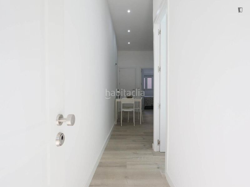 Foto 091cebd2-ada8-4741-bf07-816ad832aca4. Miete appartement in Puerta del Ángel Madrid