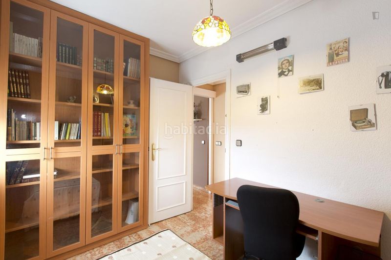 Foto e42aae98-d186-4a7c-8867-56a567e13eb5. Alquiler apartamento en San Pablo Sevilla