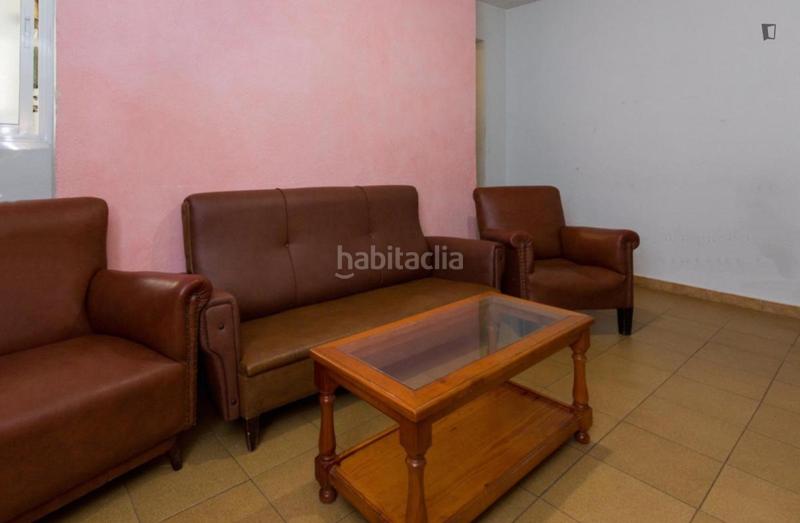 Foto 4d439df2-06f0-4f6a-8251-8ec14a6ff4b4. Lloguer apartament a Centro - Sagrario Granada