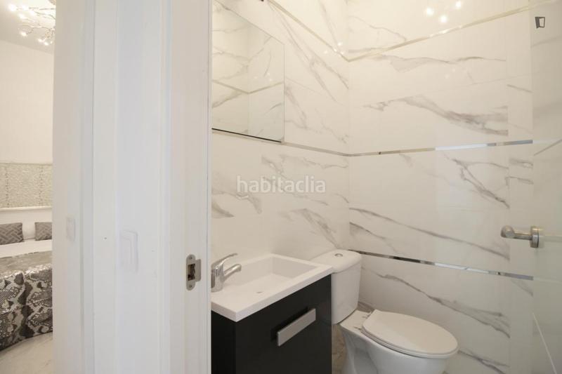 Foto 04e06b07-fe7f-4d4c-b4ce-9608ee91b163. Rent apartment with heating in Bellas Vistas Madrid