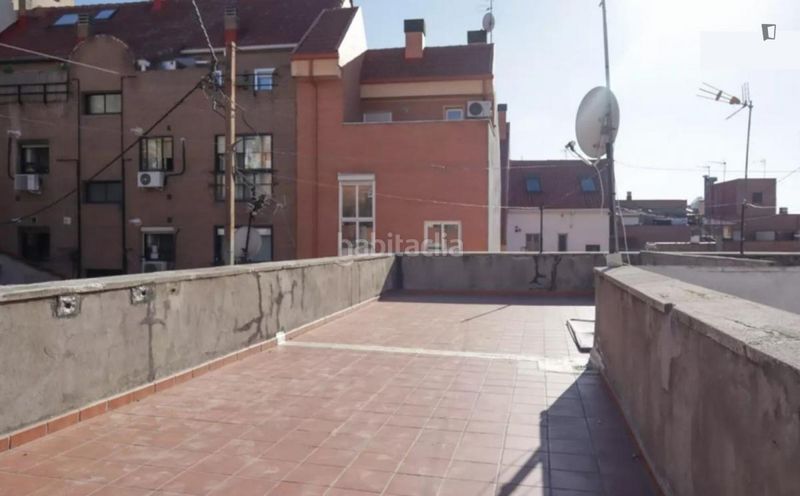 Foto 65a8deee-45d0-42f7-a7b2-f6f96666fee7. Lloguer apartament a Valdeacederas Madrid