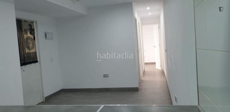 Foto d0fd4993-4fd1-473d-8aae-3ff338c84294. Lloguer apartament a Valdeacederas Madrid