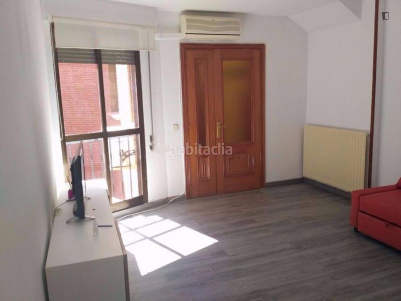 Foto be73fdca-1b80-4ac2-9a28-7667ed1df26e. Miete appartement in Sol Madrid