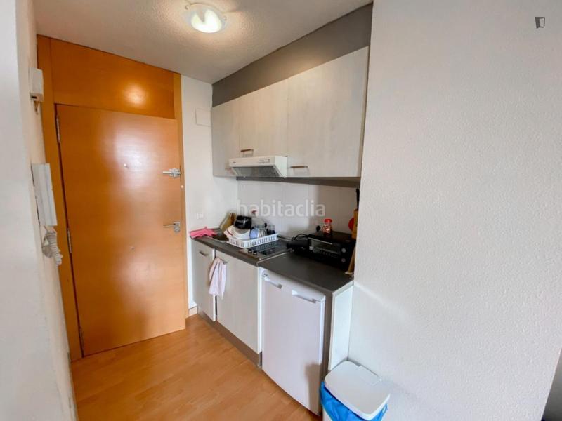 Foto 80e009c6-43f7-4a73-b1e8-56aef2ee5d00. Rent studio in El Carme Valencia