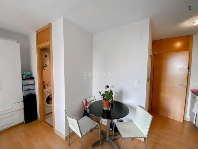 Foto e6560aaf-e0a2-4fe5-8af0-7146f99903c2. Rent studio in El Carme Valencia