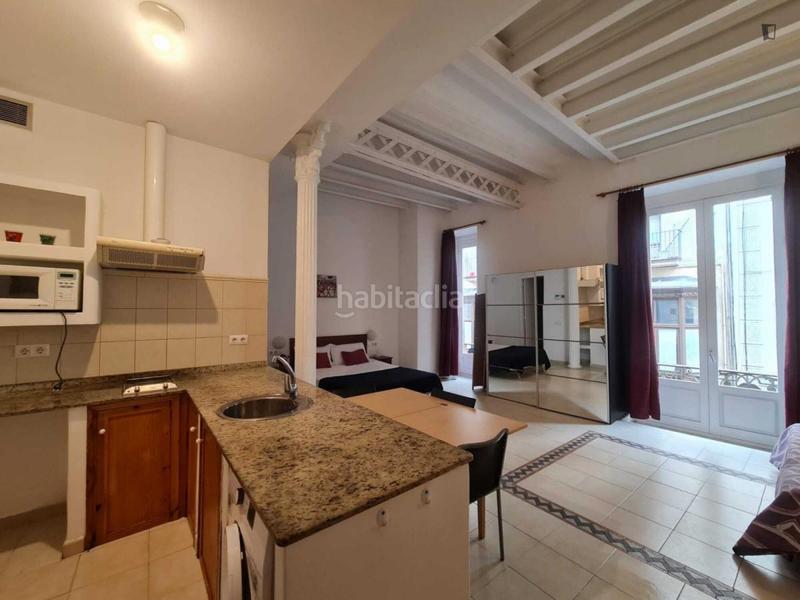 Foto 01067e26-f7c6-4bc6-964e-ac66c63465d7. Location studio dans Raval Barcelona