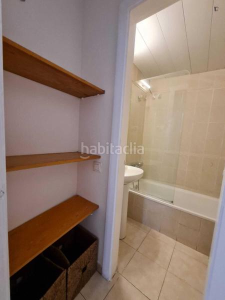 Foto 9372c90a-7835-4aa1-8772-ca2106cce927. Rent studio in Raval Barcelona