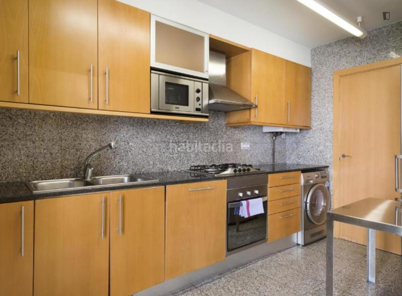 Foto 0c34a17e-7ae7-4a33-b17a-37eed7eda749. Lloguer apartament amb calefacció a Sant Gervasi - Galvany Barcelona