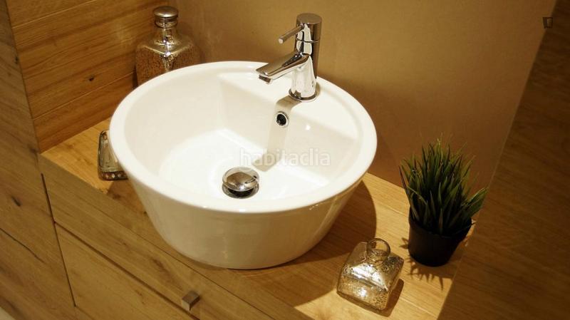 Foto fca3a63a-1b40-4773-8e1d-8f439d173ad2. Alquiler estudio en Fort Pienc Barcelona