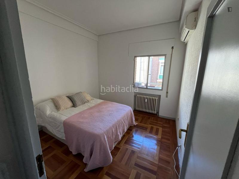 Foto c54dfa1a-2df5-43be-9934-226276294bfd. Rent apartment with heating in Pacífico Madrid