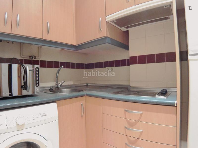 Foto 12499fb8-0160-4f1d-a23f-1b4464593b1a. Lloguer apartament a Palacio Madrid