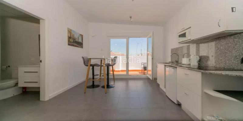 Foto 45dd40ac-5d30-4124-b2a2-af3b66fe4da6. Affitto monolocale con riscaldamento in Barrio Benicalap Valencia