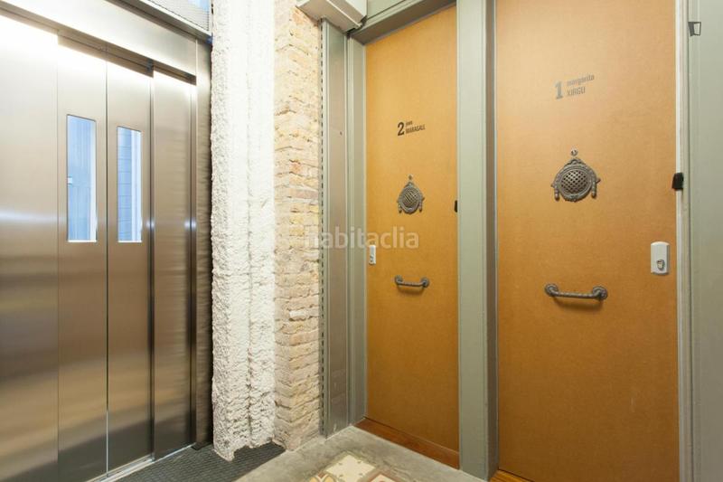 Foto f2ce1603-a25d-47f2-8f31-4c5a7f29fd83. Alquiler apartamento en Sagrada Família Barcelona