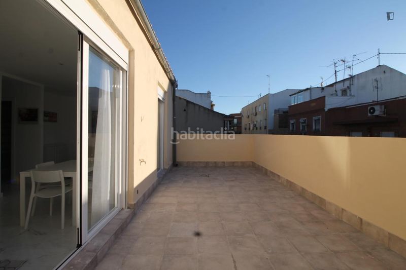 Foto 050590e4-2e68-4f42-98d8-e178cc4905ef. Lloguer apartament a Moscardó Madrid