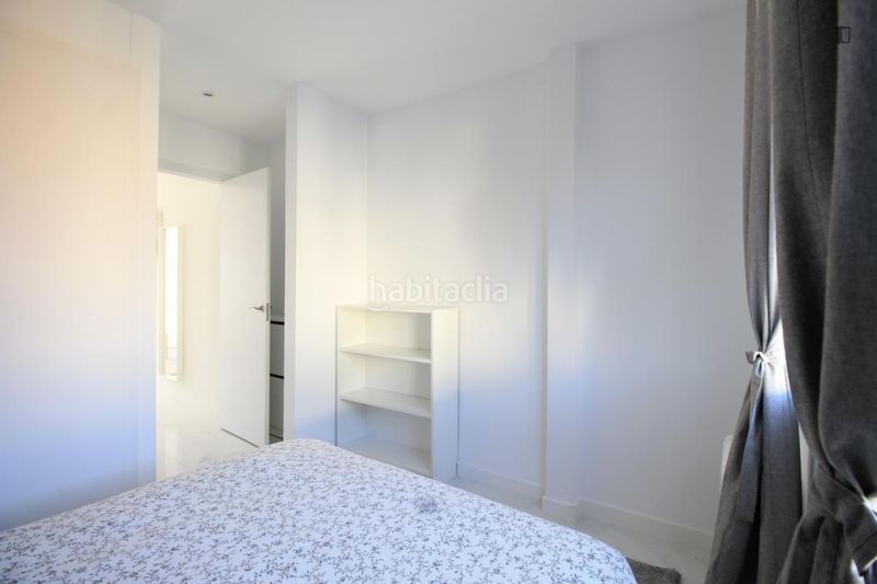 Foto a1877824-883b-4a87-900a-f03cd5f8903d. Lloguer apartament a Moscardó Madrid
