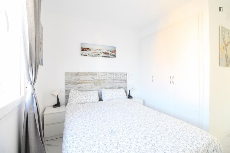 Foto b7f03674-be10-4043-97ac-82c1d324436c. Lloguer apartament a Moscardó Madrid