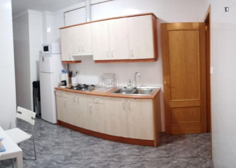 Foto 1af25c42-84e3-49e0-9c9a-60bf0a41062f. Lloguer apartament a Sol Madrid