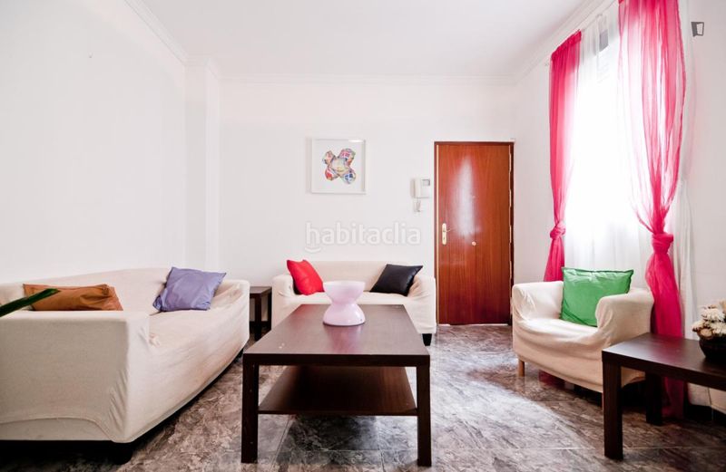 Foto 329f75fb-ea96-4d4e-ba8f-c5140366c4fb. Lloguer apartament a Sol Madrid