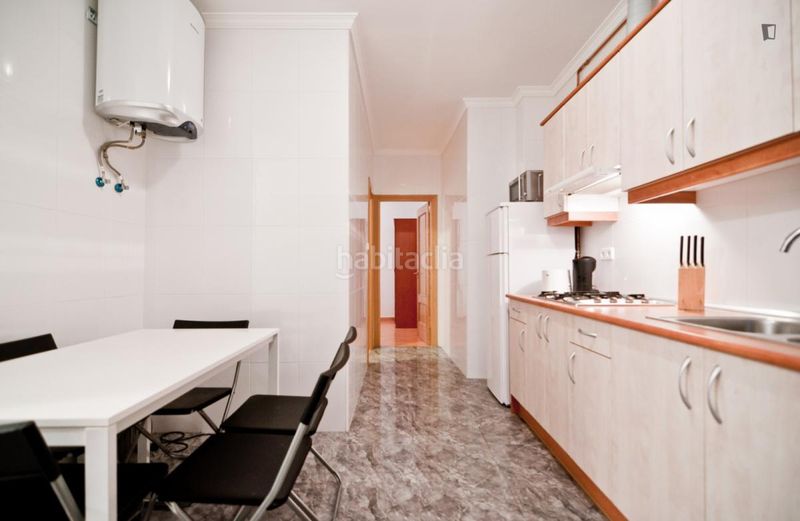 Foto d8d853a0-d922-45af-ba67-a7208ff92562. Lloguer apartament a Sol Madrid