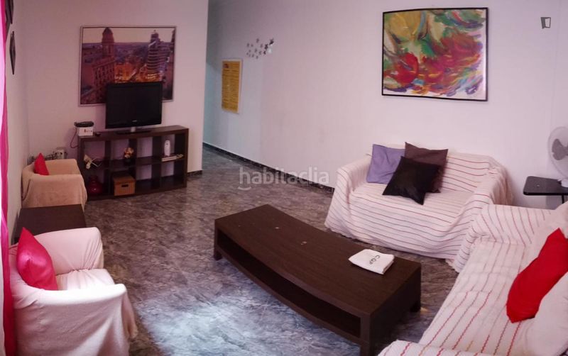 Foto d9d768b7-4d14-47d2-a112-b37fa8b2d692. Lloguer apartament a Sol Madrid