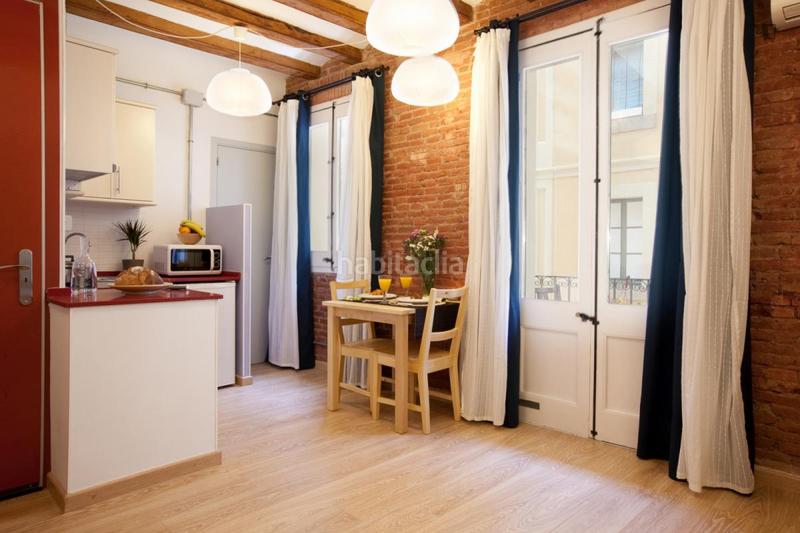 Foto 32bf22cf-1289-4711-bd7e-f671355712e5. Alquiler apartamento en Barceloneta Barcelona