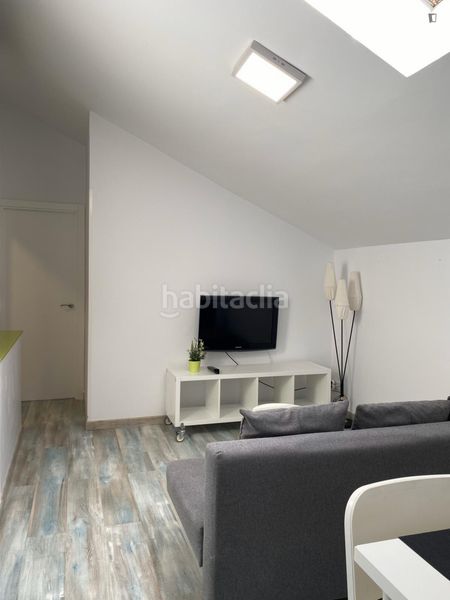 Foto 881c250a-59ac-434f-8bb2-90054f7cdb75. Lloguer apartament a Embajadores-Lavapiés Madrid
