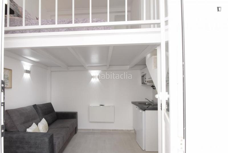 Foto 866ba71f-765a-45c4-b305-0a8314cdafa4. Alquiler estudio en Zofío Madrid