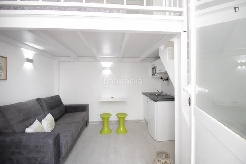 Foto b46588ee-923c-4659-bd17-bdcd0b5953b5. Alquiler estudio en Zofío Madrid