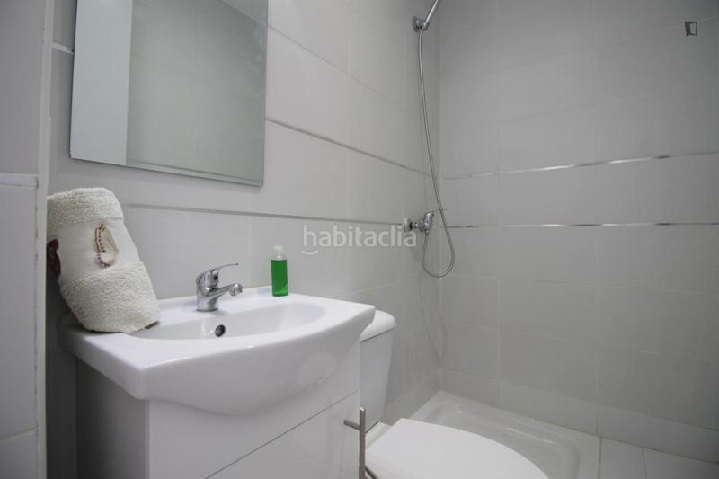 Foto 1e76af9e-1a7d-4b12-9294-cb1e716fe7a5. Affitto monolocale in Zofío Madrid