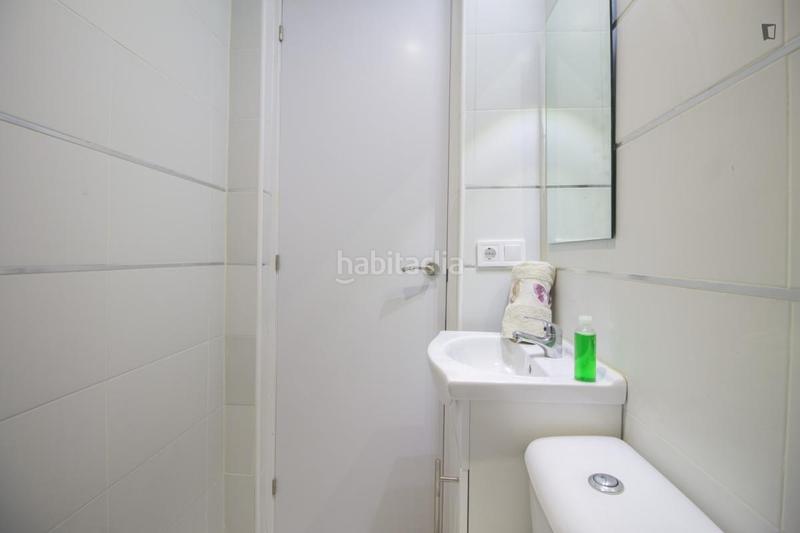 Foto 2f841daa-ed4c-4e96-9b43-1b5520192467. Affitto monolocale in Zofío Madrid