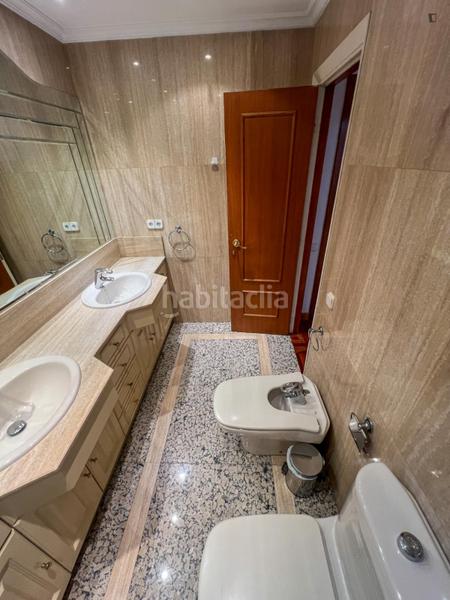 Foto 1713c358-13c6-4824-89c0-5940268f303f. Rent apartment with heating in Segundo Ensanche Pamplona / Iruña