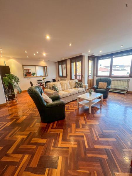 Foto 65805956-5736-41af-b4a7-d0bb0fc107c0. Rent apartment with heating in Segundo Ensanche Pamplona / Iruña