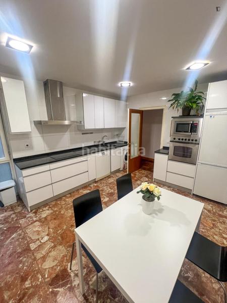 Foto e005e5d4-0814-4fb1-966e-687ac053ef37. Rent apartment with heating in Segundo Ensanche Pamplona / Iruña