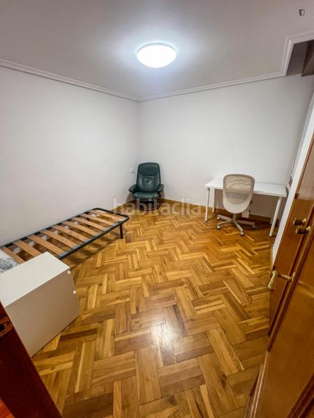 Foto 49fc1ef1-8c23-41b4-a368-8d233c8bcc35. Location appartement avec chauffage dans Segundo Ensanche Pamplona / Iruña