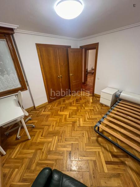 Foto 4befa455-41a4-49ec-bdc5-46a5f9d2357e. Location appartement avec chauffage dans Segundo Ensanche Pamplona / Iruña