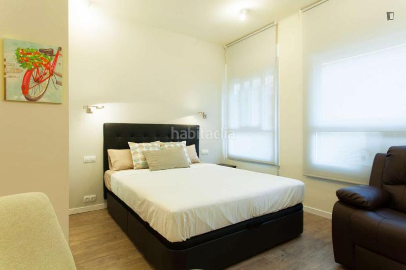 Foto 8c3f7c2e-58bd-42e8-ae6c-09a2ba296ec2. Location studio dans Sant Gervasi - Galvany Barcelona