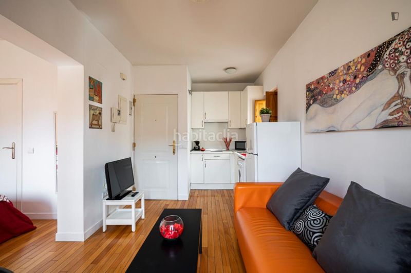 Foto ada3dd18-3426-4887-94a1-365da240cb8a. Lloguer apartament a Puerta del Ángel Madrid