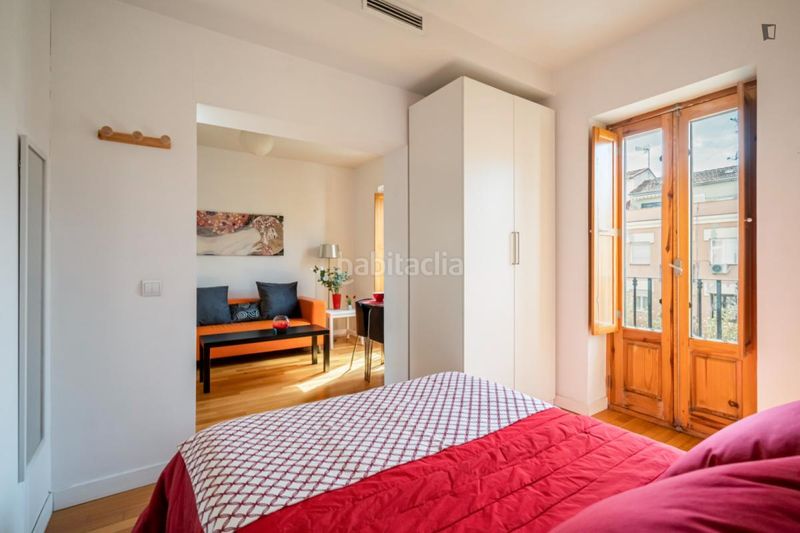 Foto c15f0f7e-117a-4e8d-9301-5570f8d851e0. Lloguer apartament a Puerta del Ángel Madrid