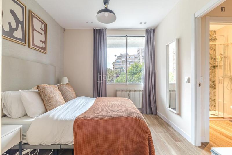 Foto dc5972ef-3f44-4357-b68e-d9ce4c3a610a. Rent studio with heating in Hispanoamérica-Bernabéu Madrid