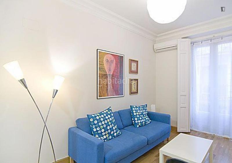 Foto 38c17473-0afb-4d58-b1d2-b4fd8e1f2fa3. Lloguer apartament a Justicia-Chueca Madrid
