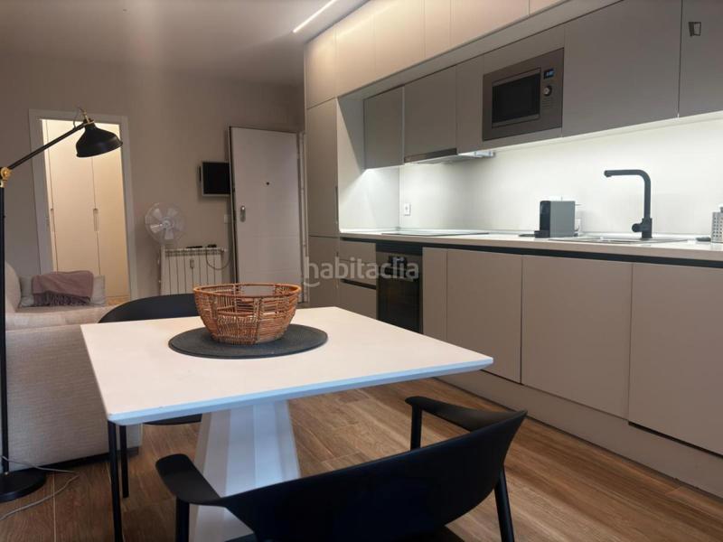 Foto 032b00c8-2002-45c6-89be-2fa7d9df4891. Location studio avec chauffage dans Hispanoamérica-Bernabéu Madrid