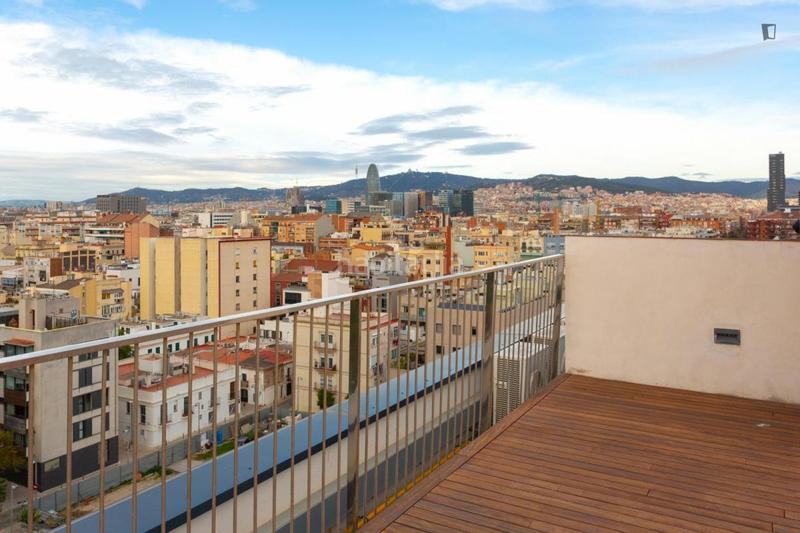Foto 4aeaa951-272d-47ef-9e2e-c1fb289fe2ce. Lloguer apartament a Diagonal Mar i el Front Marítim del Poblenou Barcelona