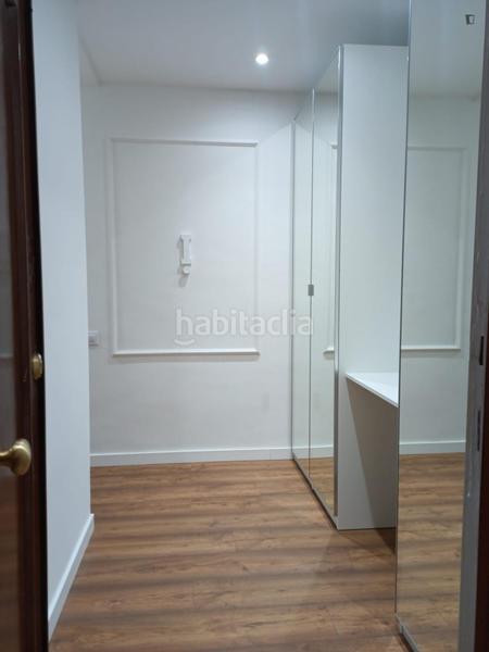 Foto 173d0b91-da87-4179-9f95-f5ec2188a13f. Lloguer apartament amb calefacció a Font de la Guatlla Barcelona