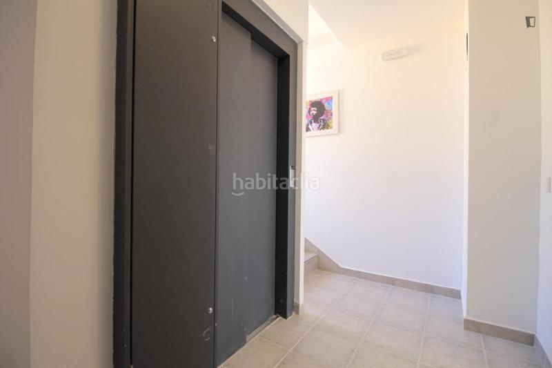 Foto 6b8150e4-15b4-43ed-9b04-e9913bdafe30. Rent studio in Berruguete Madrid