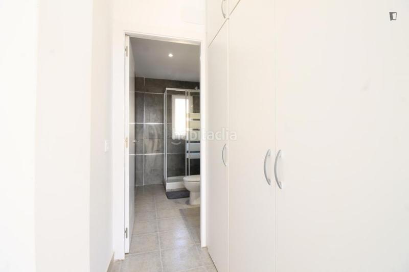 Foto d6b3aec9-9fef-430a-9217-6d1b722ceeb9. Miete studiowohnung in Berruguete Madrid