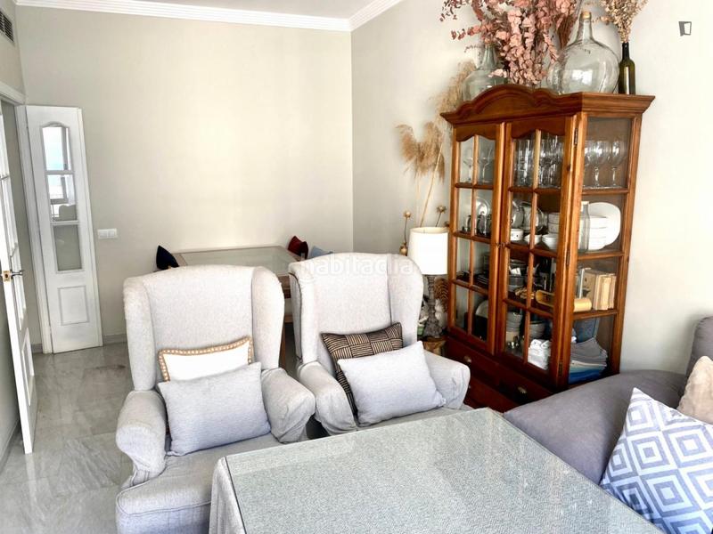 Foto 023a80d1-9101-46cf-b7c8-822e3bf85963. Alquiler apartamento en La Calzada - La Florida Sevilla